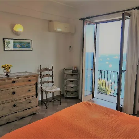 Sorrento Holidays - Casa Marcella Positano