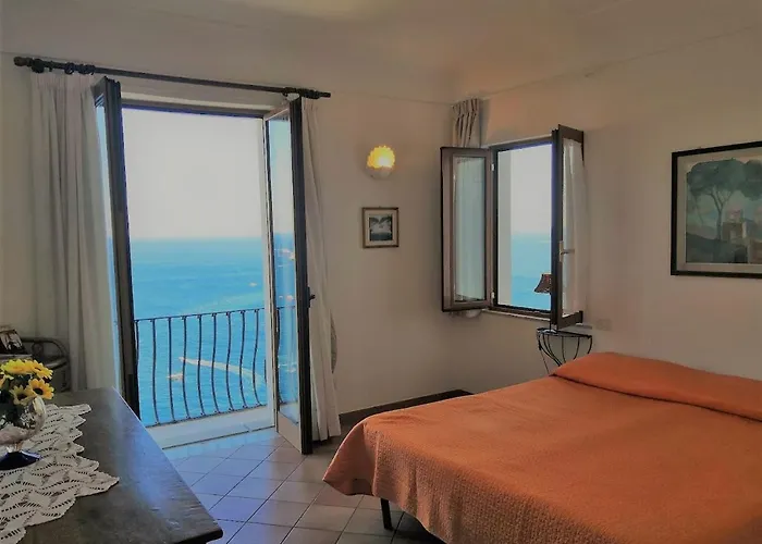 Sorrento Holidays - Casa Marcella דירה